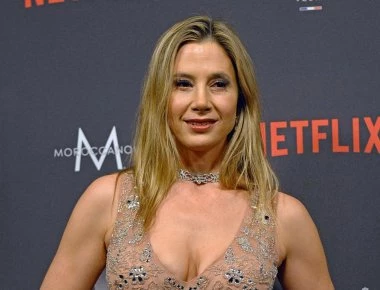 Η Μίρα Σορβίνο αποκαλύπτει: Στα 16 της ένας διευθυντής κάστινγκ την φίμωσε με προφυλακτικό